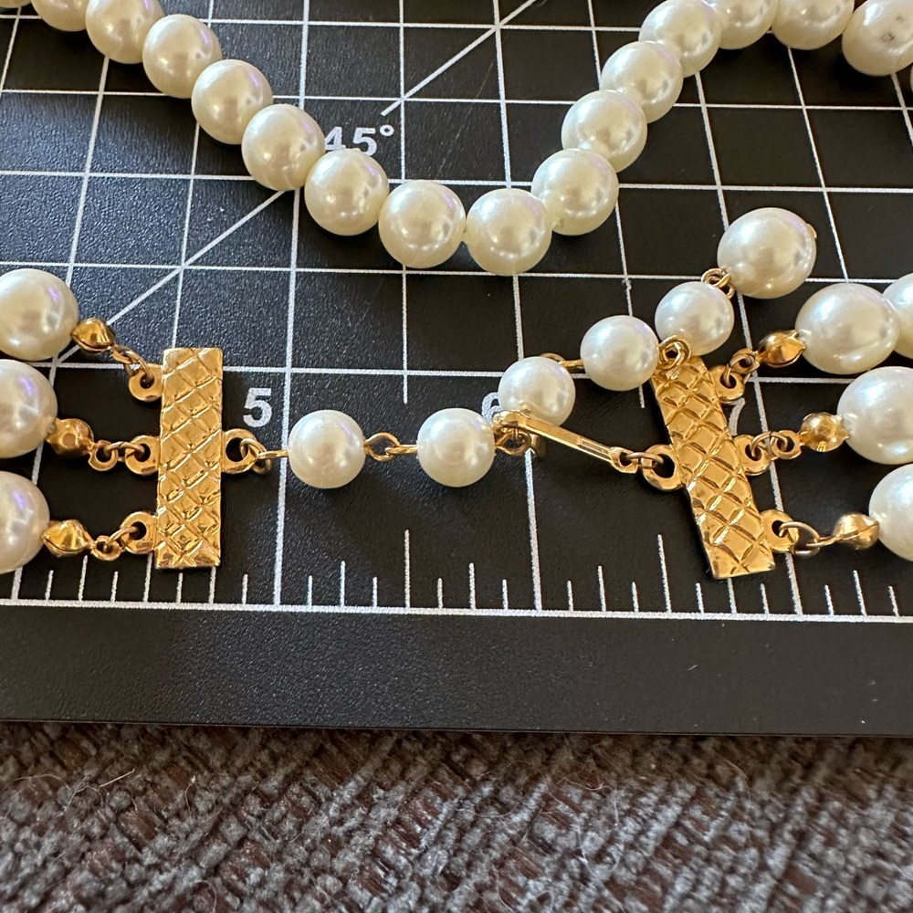 Muti strand faux pearl with gold tone findings layered necklace - Picture 5 of 5